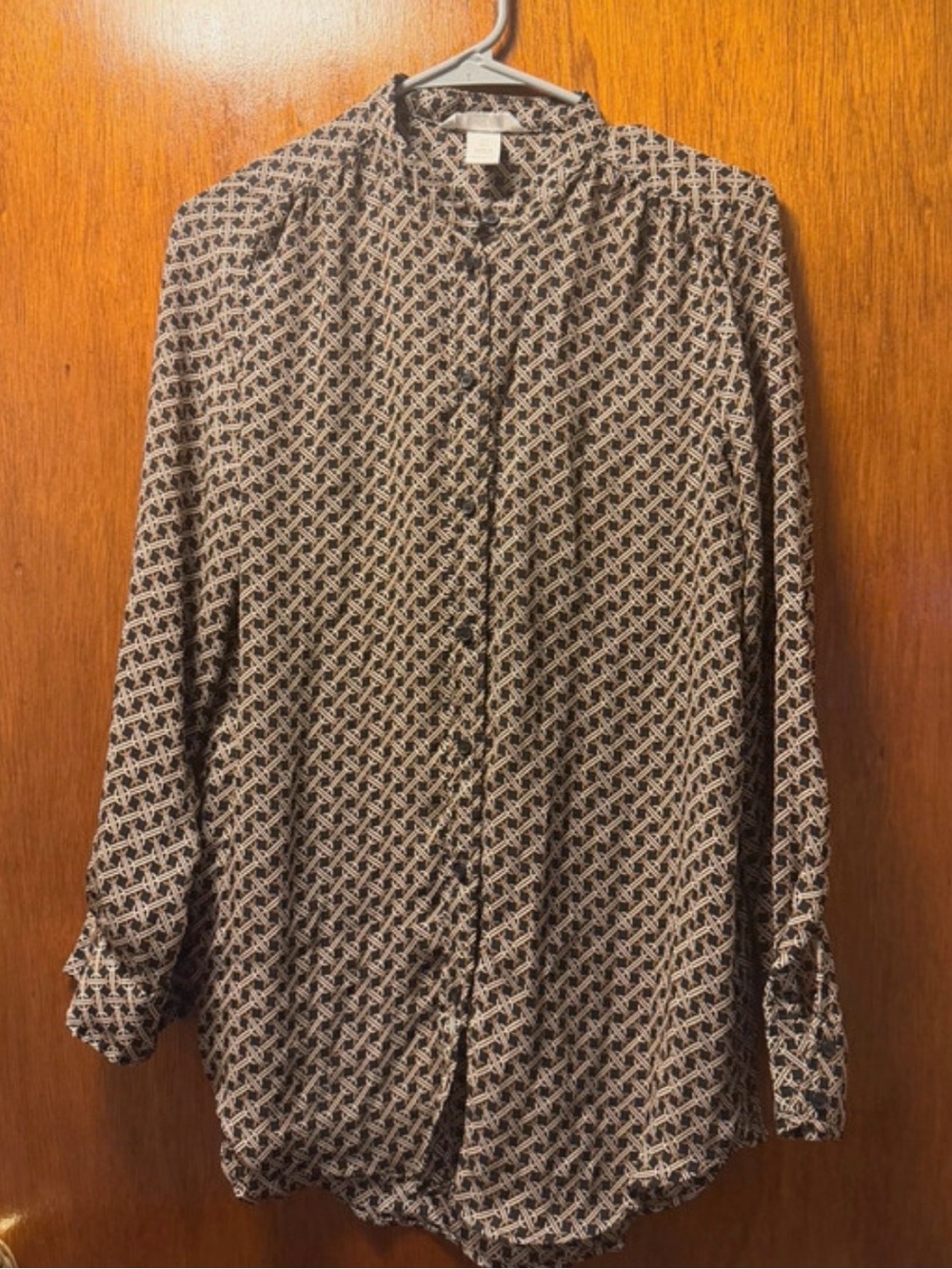 Black and taupe geometric print mandarin collar from the H&M x Richard Allan co.
